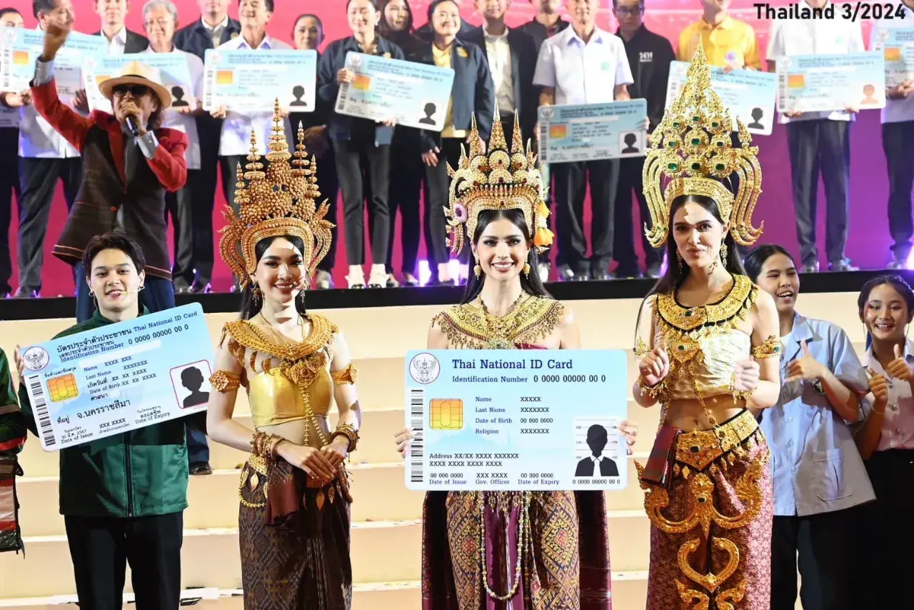 Anntonia Porsild in Thai Apsara Attire 🇹🇭