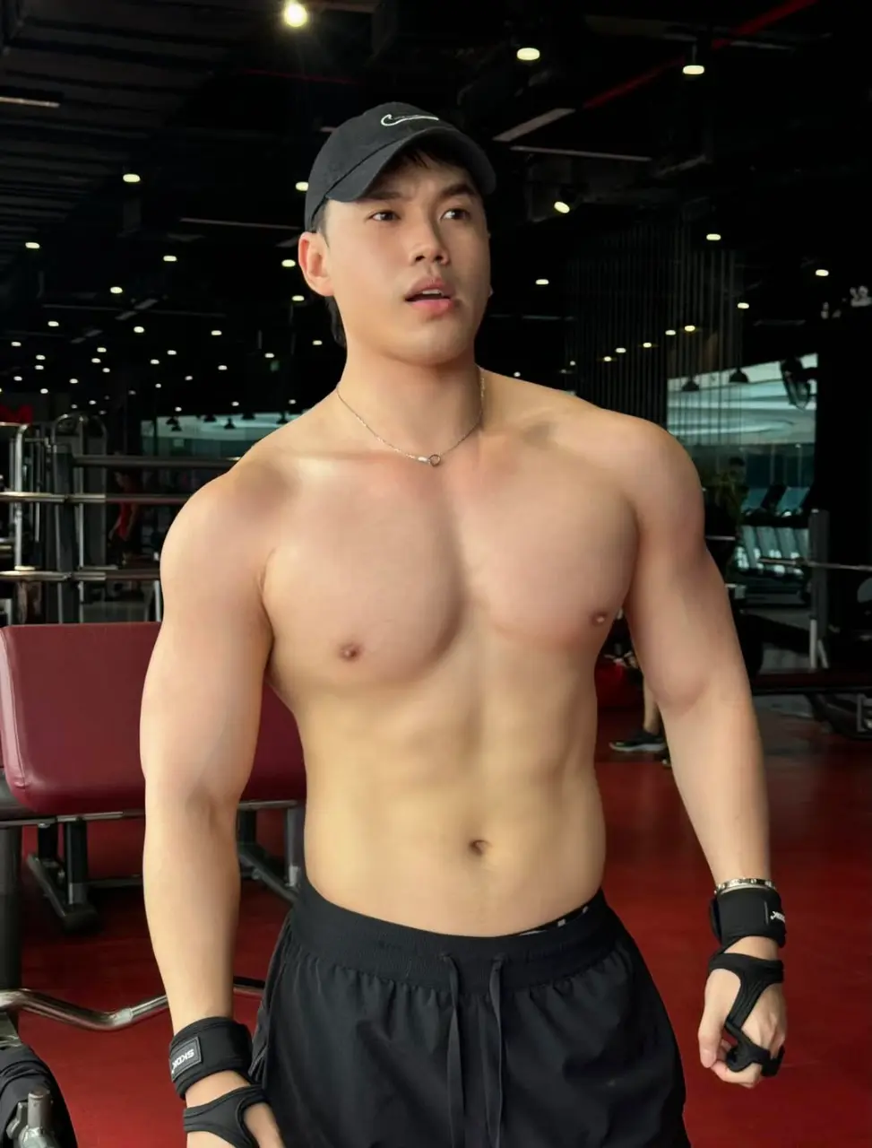 Cool guy : Duy Khương