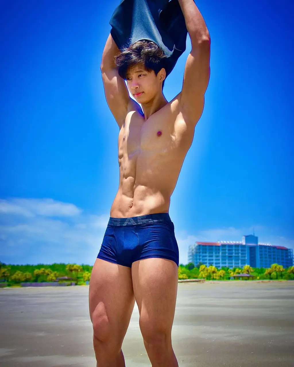 High school bodybuilder : 榎田一王