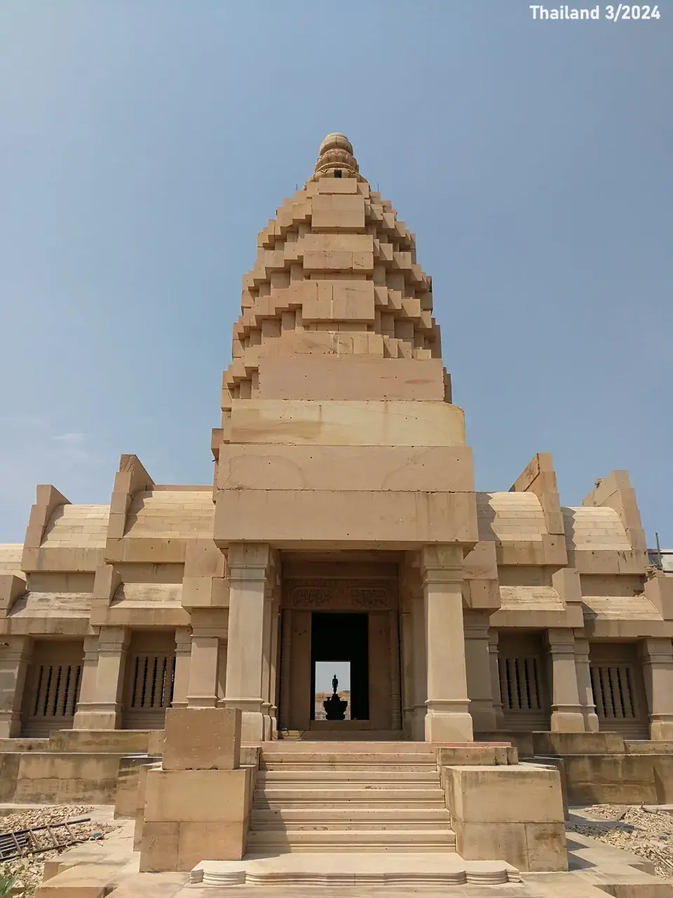 Sihanakhon at Wat Phu Man Fah, March 2024 🇹🇭