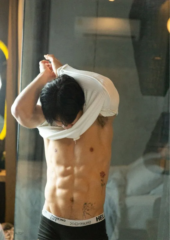 Rock photobook no.001