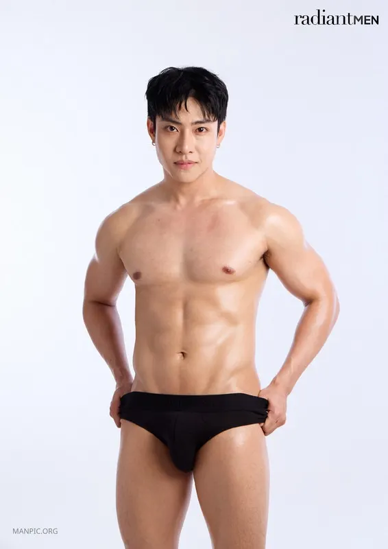 รหัส 001 hack นายแบบสุดหล่อ