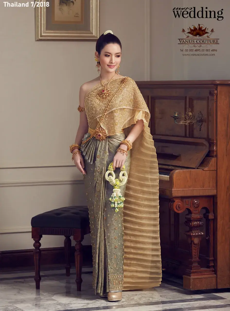 Aff Taksaorn in Chud Thai Chakraphat National Dress 🇹🇭