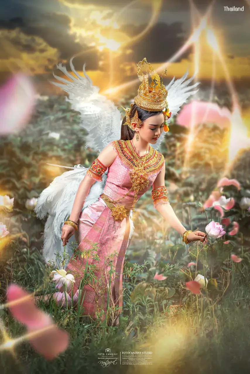 Model in Kinnari Thai Creative Costume  🇹🇭