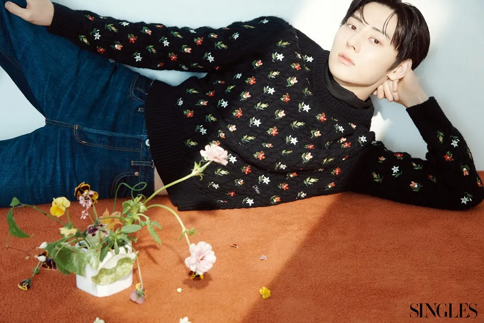 Hwang Minhyun @ SINGLES Korea April 2026