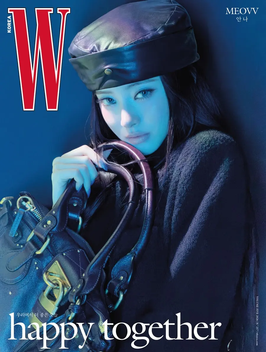 (MEOVV) Anna @ W Korea May 2026