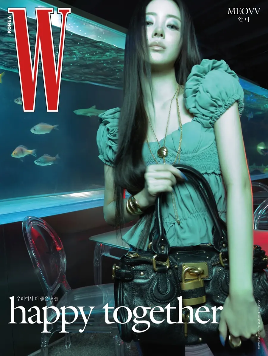 (MEOVV) Anna @ W Korea May 2026