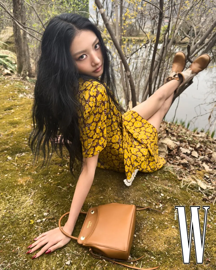 (MEOVV) Gawon @ W Korea May 2026