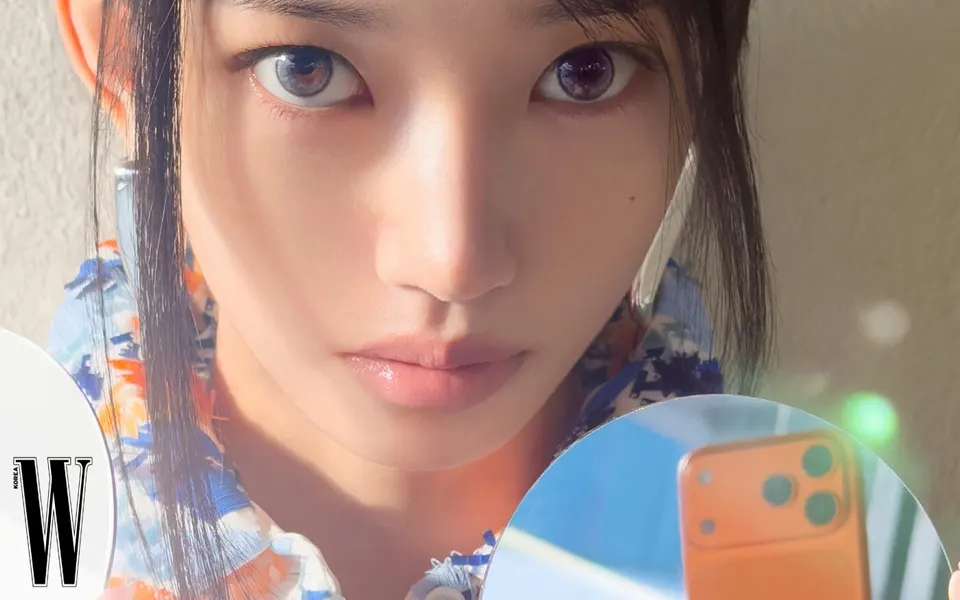 (MEOVV) Sooin @ W Korea May 2026