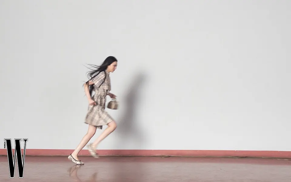 (MEOVV) Narin @ W Korea May 2026