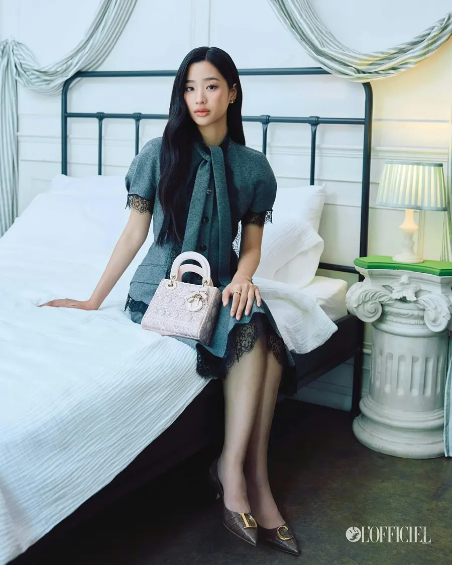 ตู ต้นตะวัน @ L'OFFICIEL Singapore April 2026