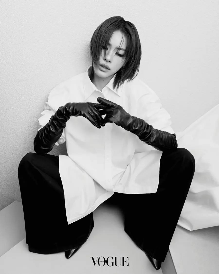 เอมี่-ทสร @ VOGUE Thailand April 2026