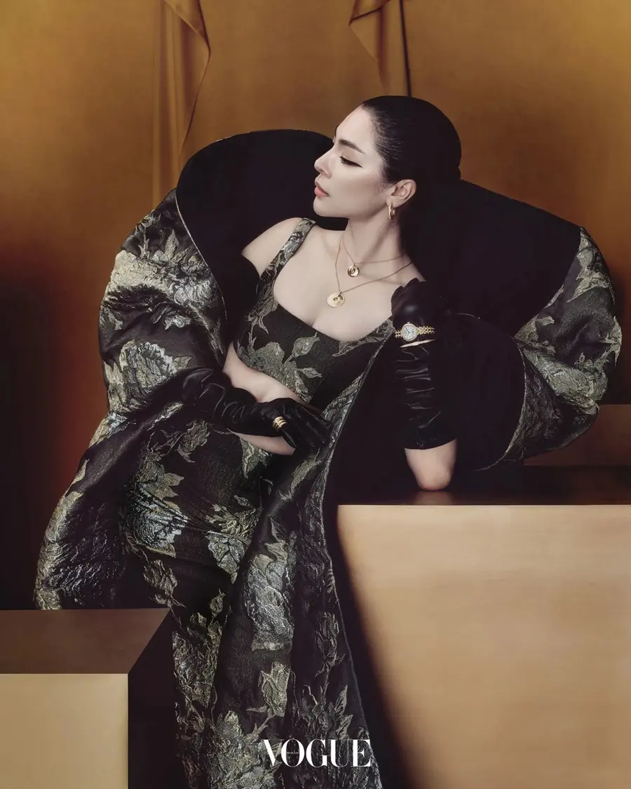 ฝ้าย-พีรญา @ VOGUE Thailand April 2026