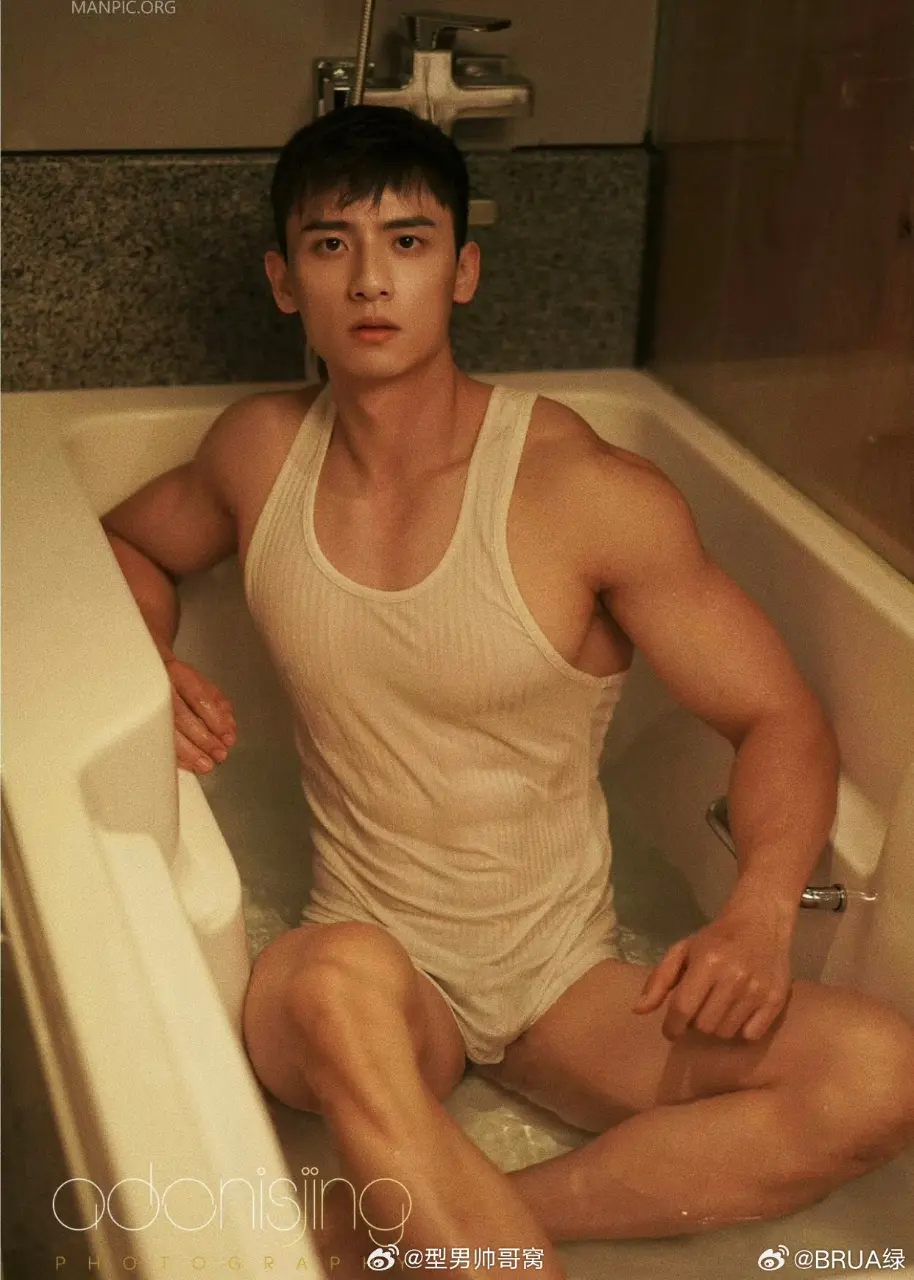 Adonisjing Model : GUAN關關