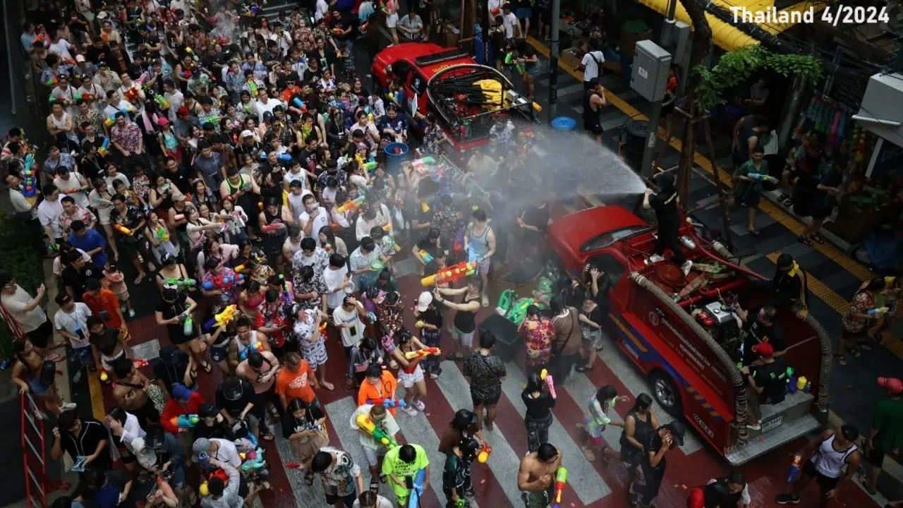 Maha Songkran 2024, Silom, Bangkok 🇹🇭