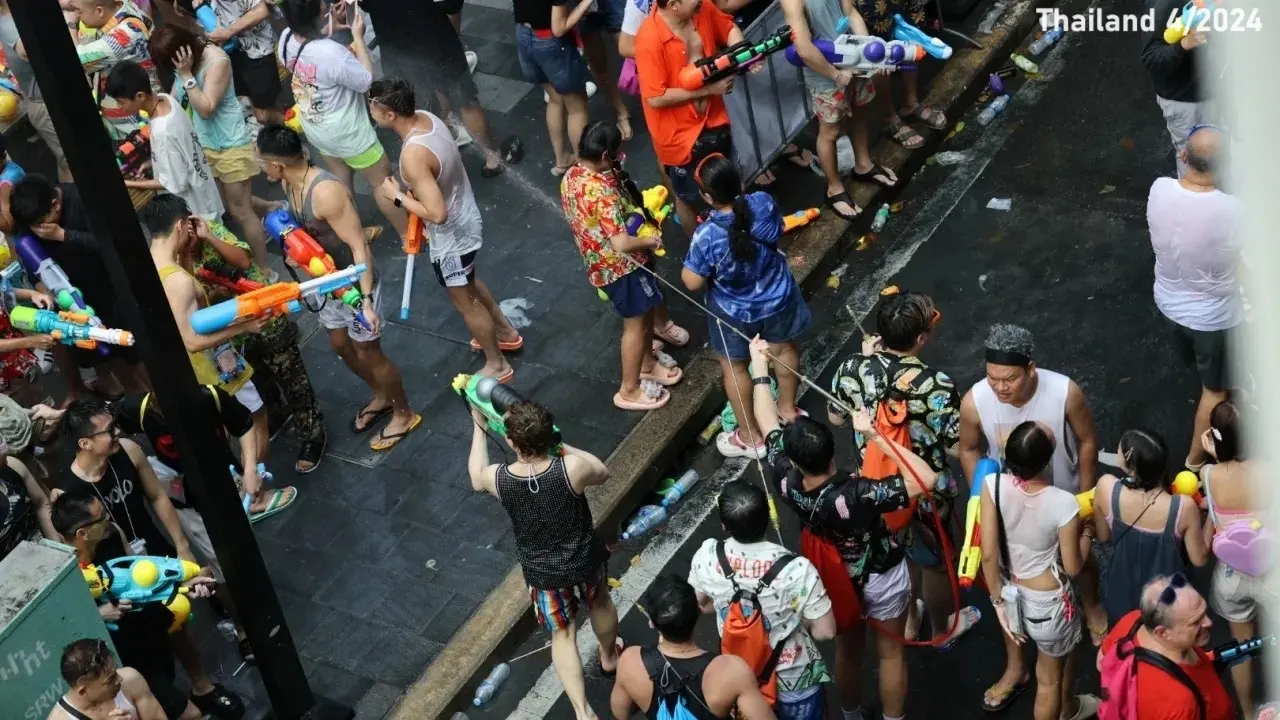 Maha Songkran 2024, Silom, Bangkok 🇹🇭