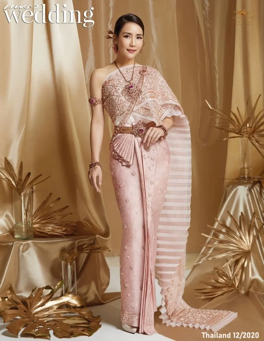 JakJaan Akhamsiri in Chud Thai National Dresses 🇹🇭