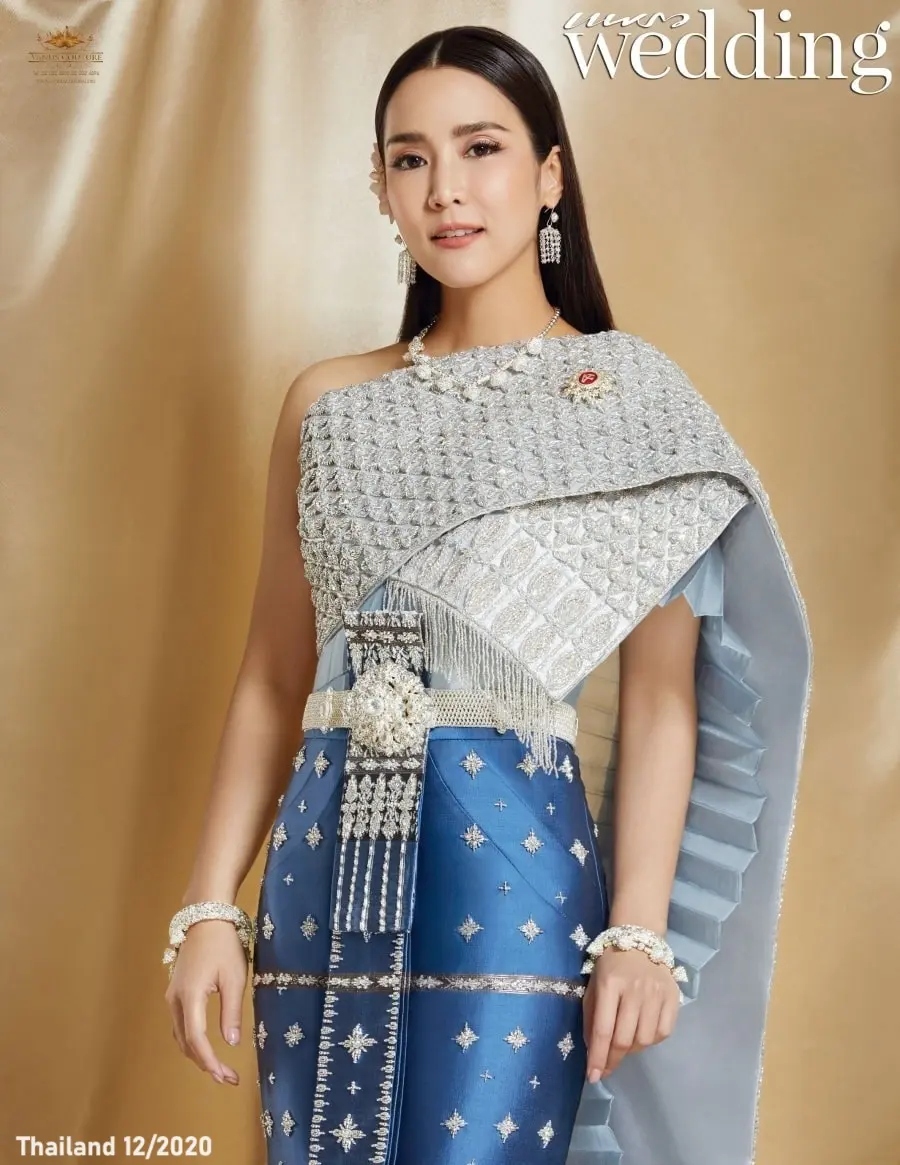 JakJaan Akhamsiri in Chud Thai National Dresses 🇹🇭