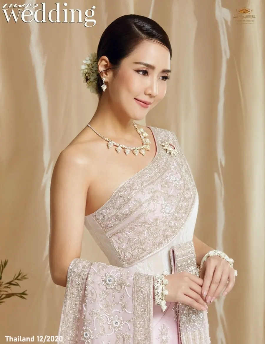 JakJaan Akhamsiri in Chud Thai National Dresses 🇹🇭