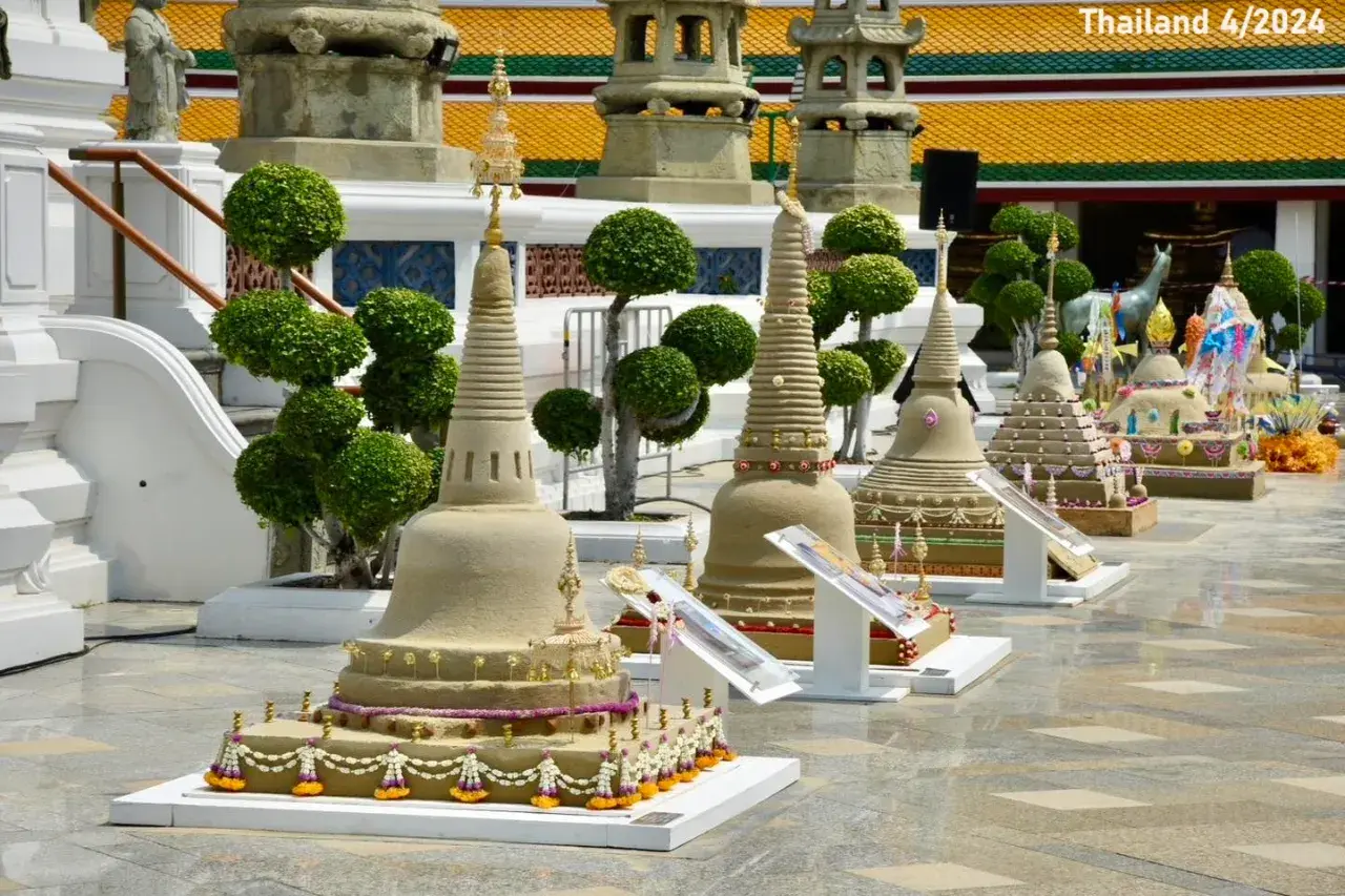 Songkran Sand Pagodas at Wat Suthat 🇹🇭