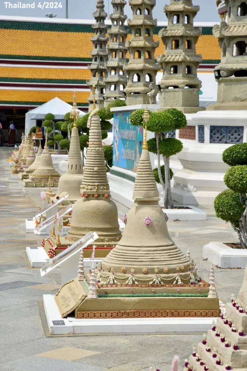 Songkran Sand Pagodas at Wat Suthat 🇹🇭