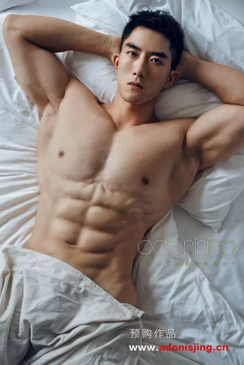 Adonisjing Model : John