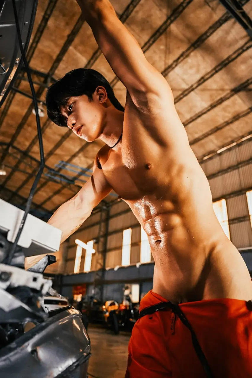 FANS post : 深夜名堂-學貸-李鴻