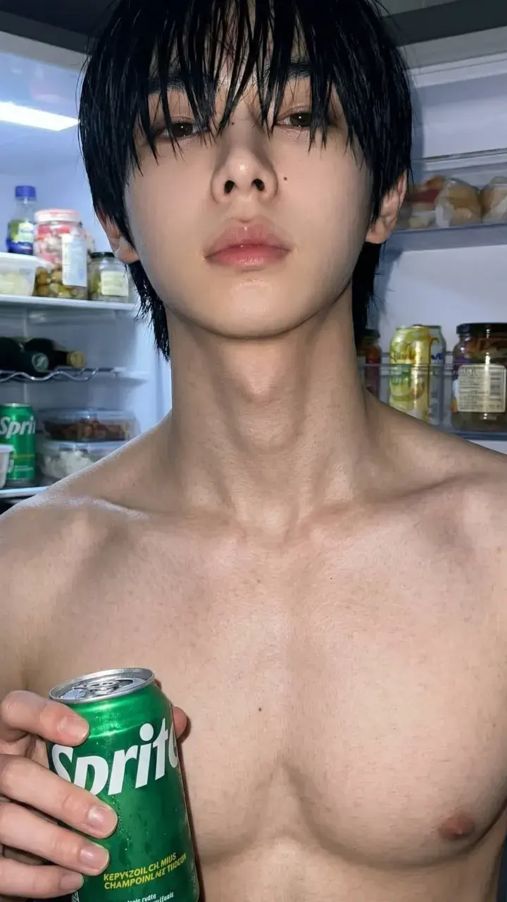 เปิดตู้เย็น