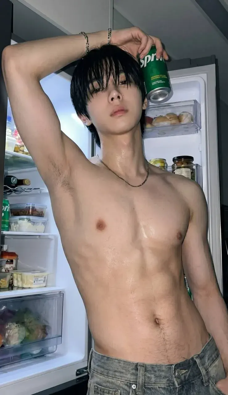 เปิดตู้เย็น