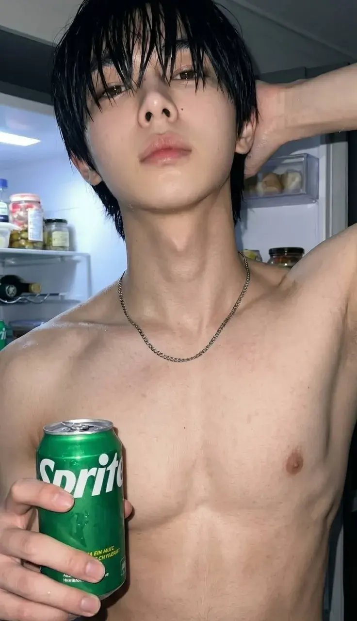 เปิดตู้เย็น