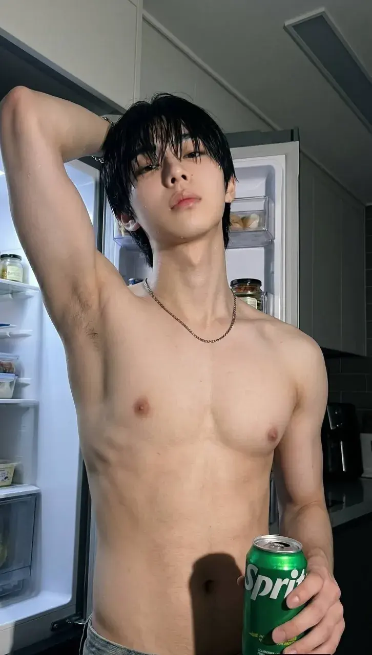 เปิดตู้เย็น
