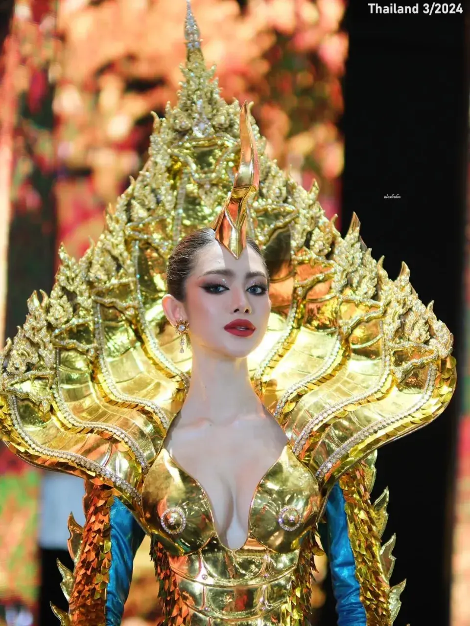 QUEEN SOMA Thai Creative Costume 🇹🇭