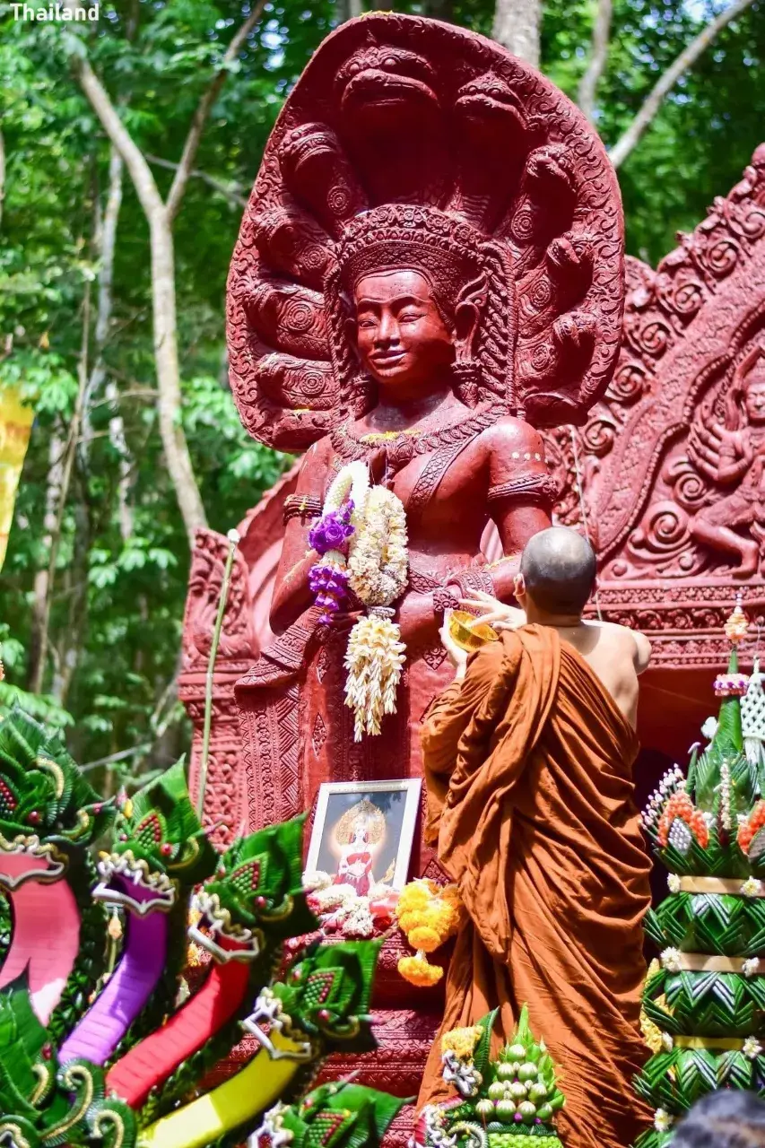 Statue of Queen Soma, Prasat Phu Phek 🇹🇭
