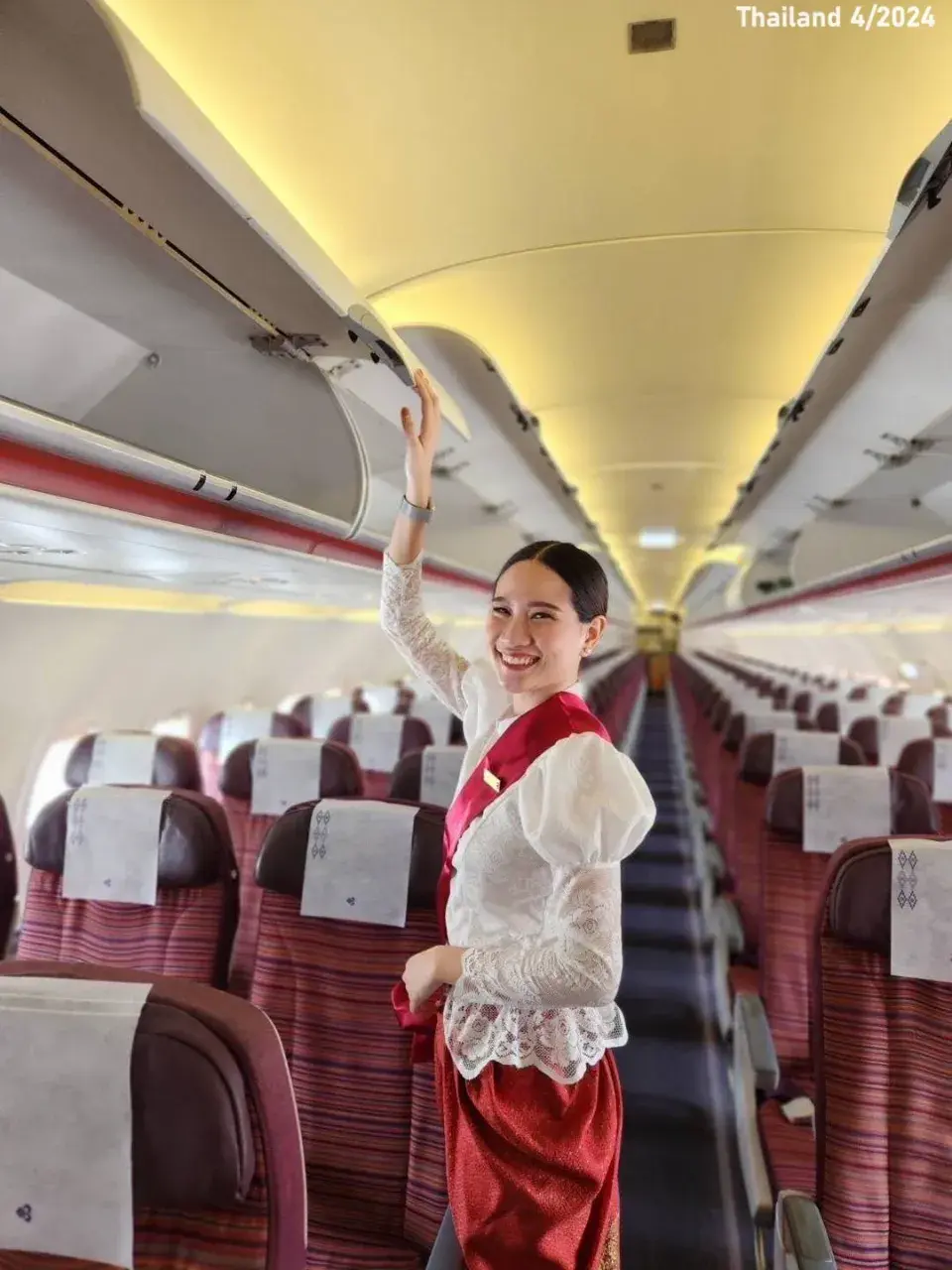 Thai Airways Flight Attendants in Traditional Dresses 🇹🇭