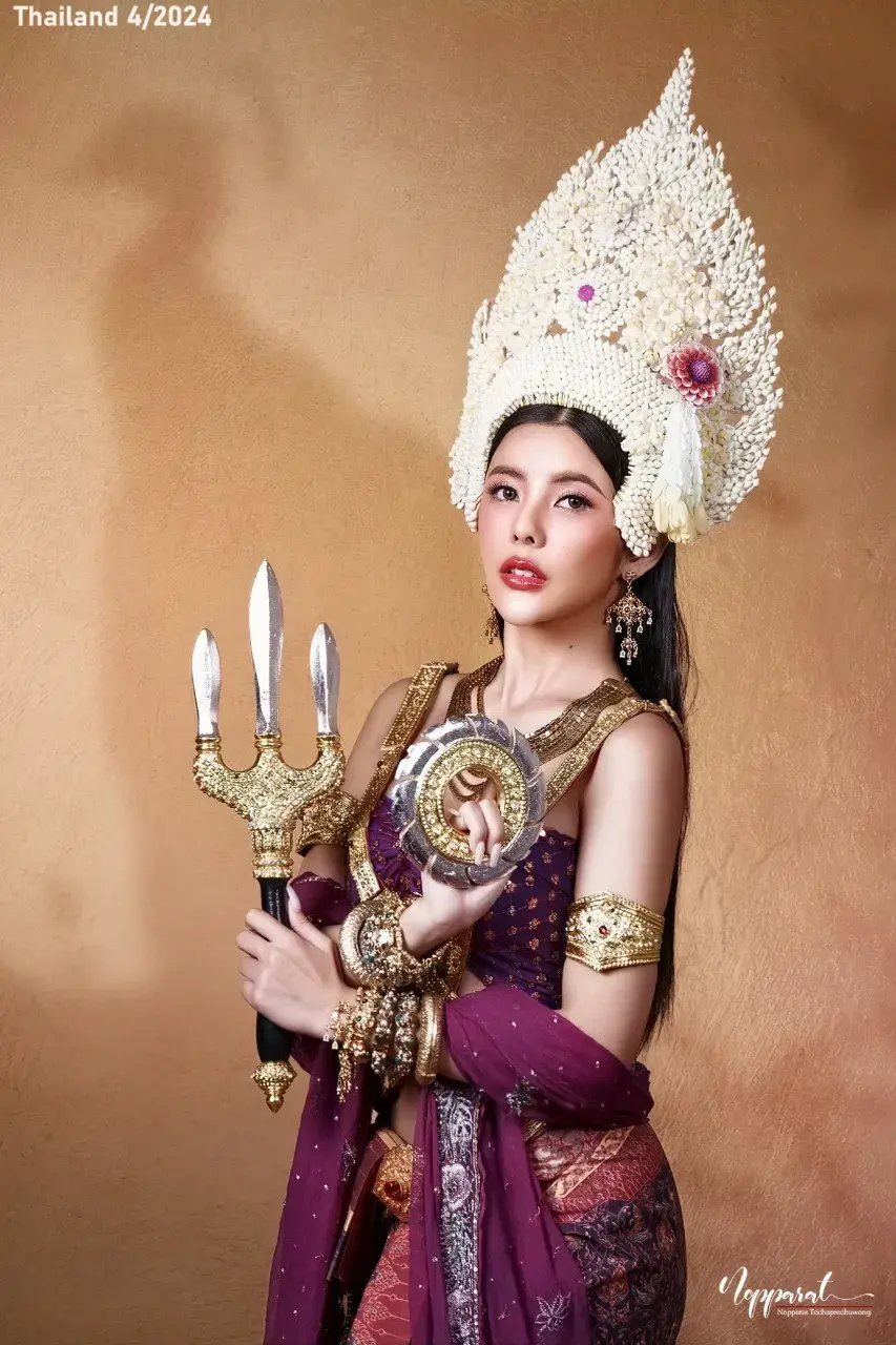 Mahothorn Devi in Thai Apsara Costume 🇹🇭
