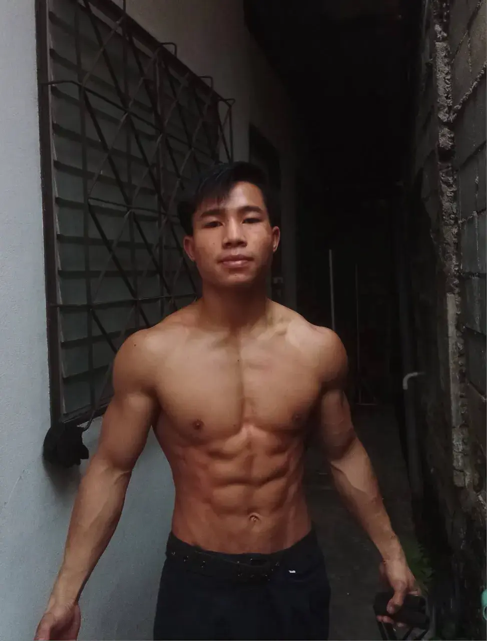 หนุ่มหล่อบ้านๆล่ำๆ