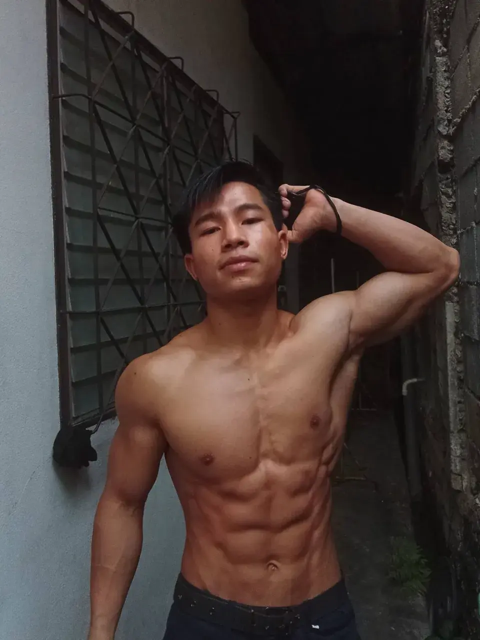 หนุ่มหล่อบ้านๆล่ำๆ