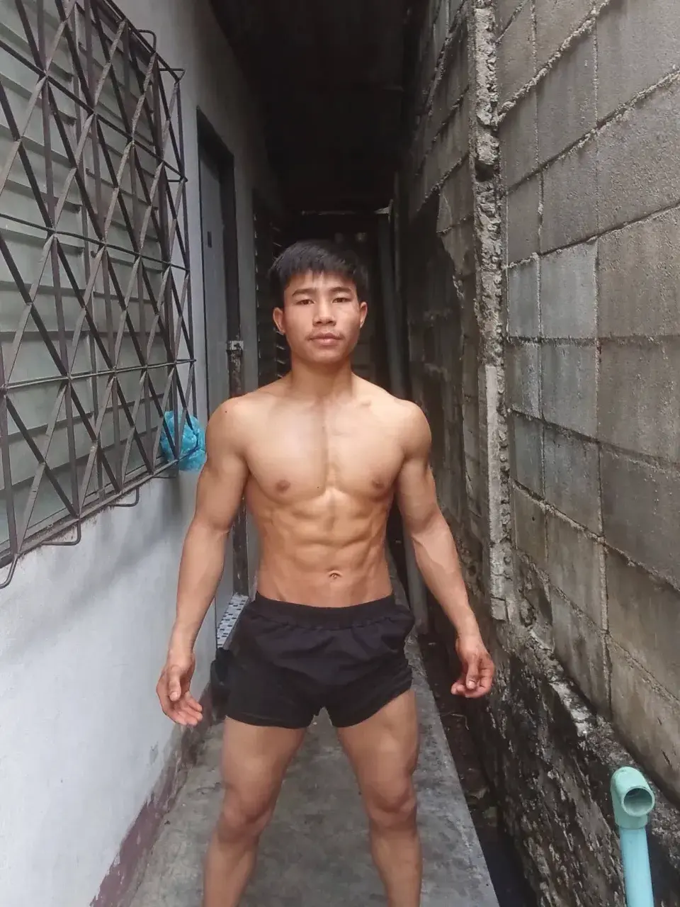 หนุ่มหล่อบ้านๆล่ำๆ