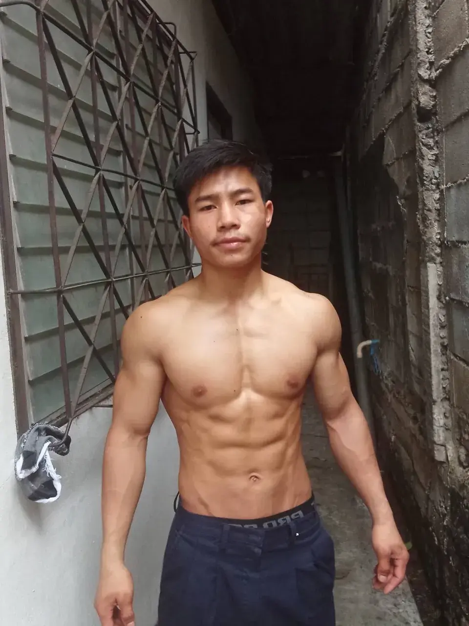 หนุ่มหล่อบ้านๆล่ำๆ