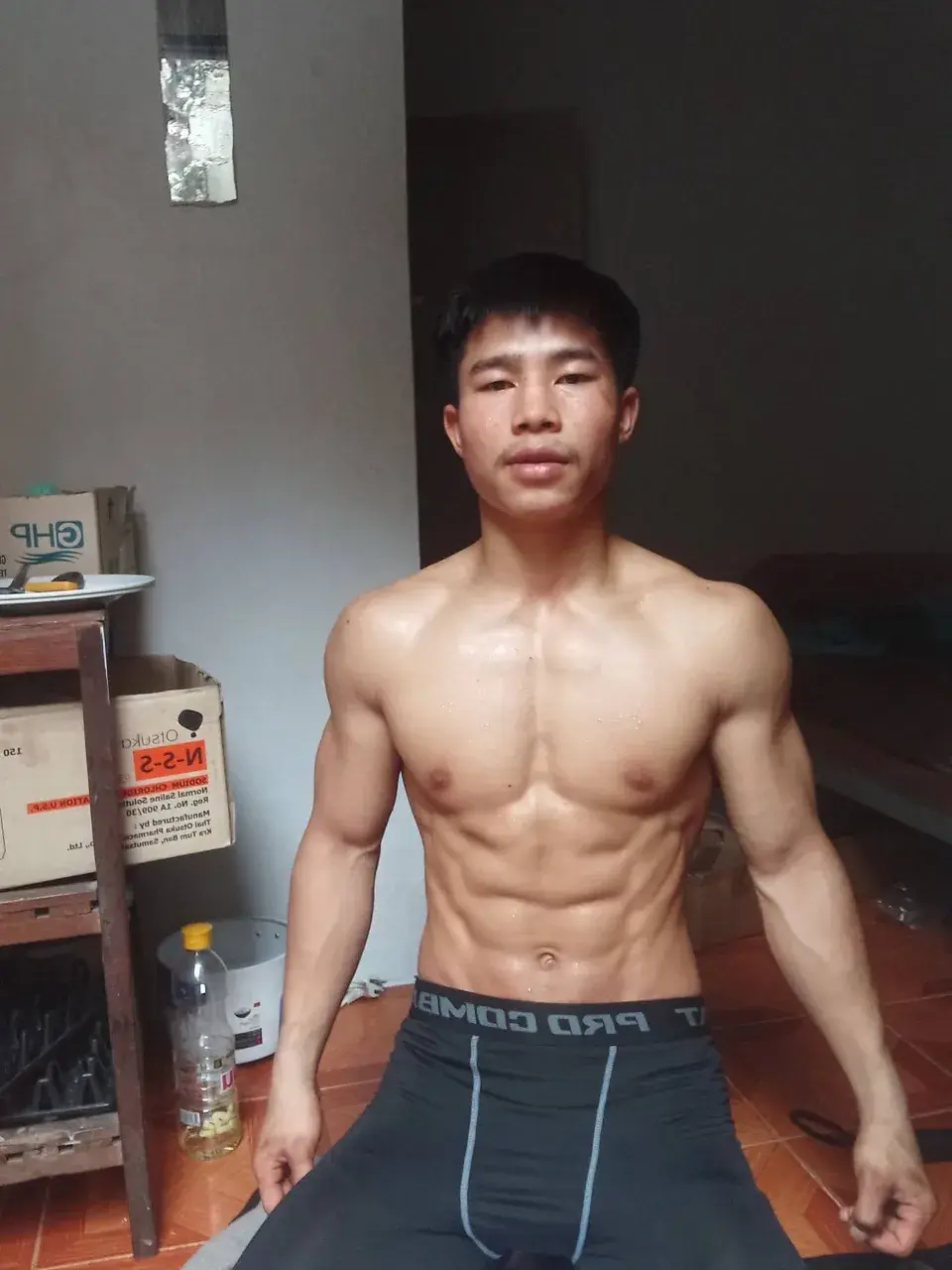 หนุ่มหล่อบ้านๆล่ำๆ