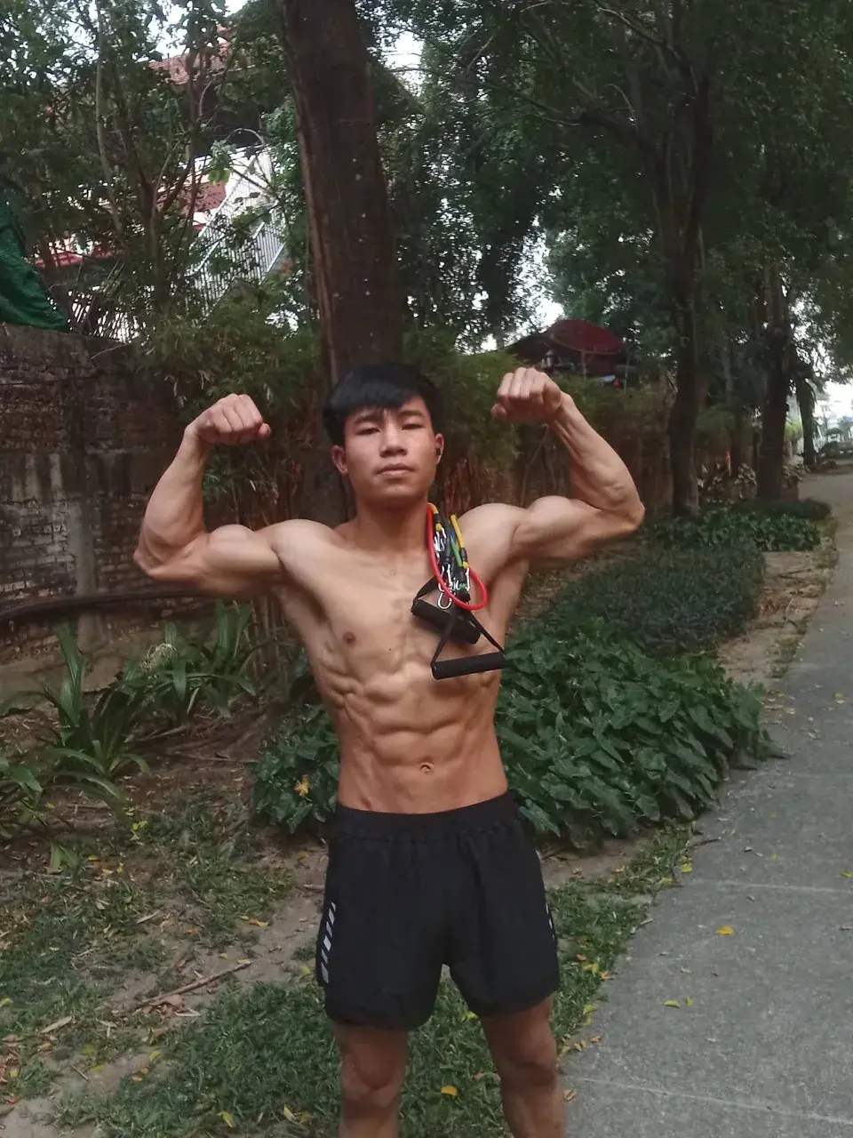 หนุ่มหล่อบ้านๆล่ำๆ