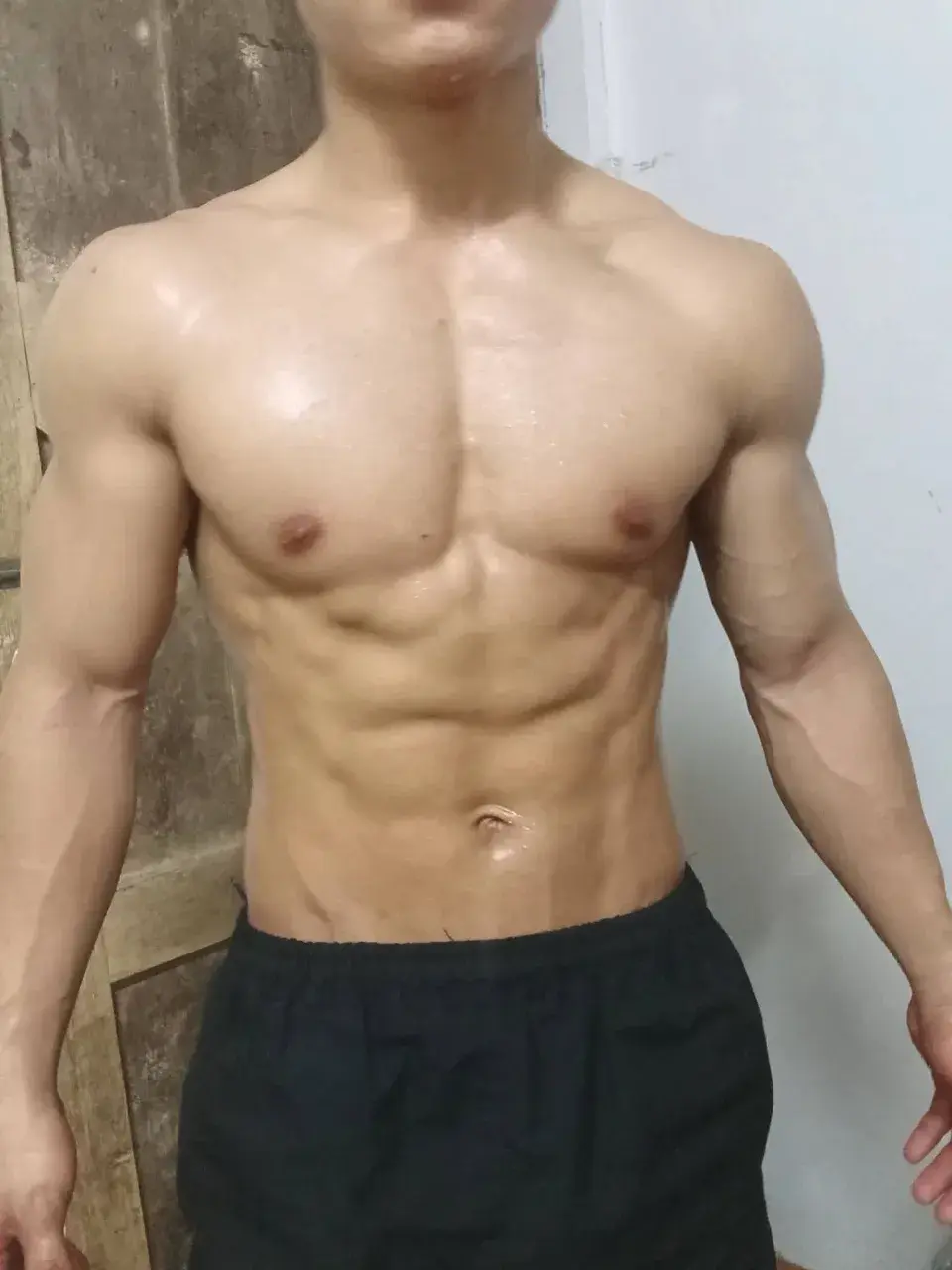 หนุ่มหล่อบ้านๆล่ำๆ