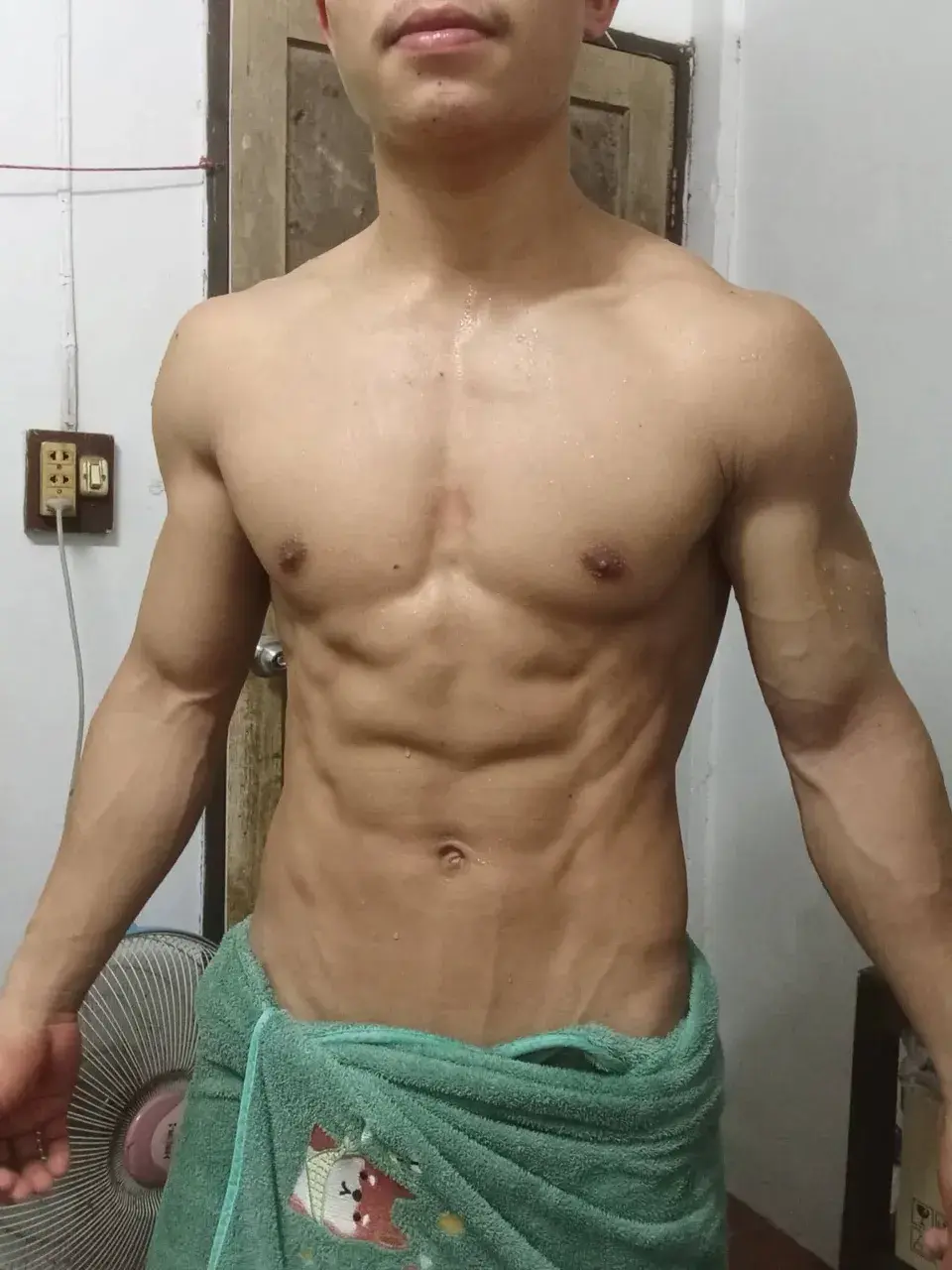 หนุ่มหล่อบ้านๆล่ำๆ