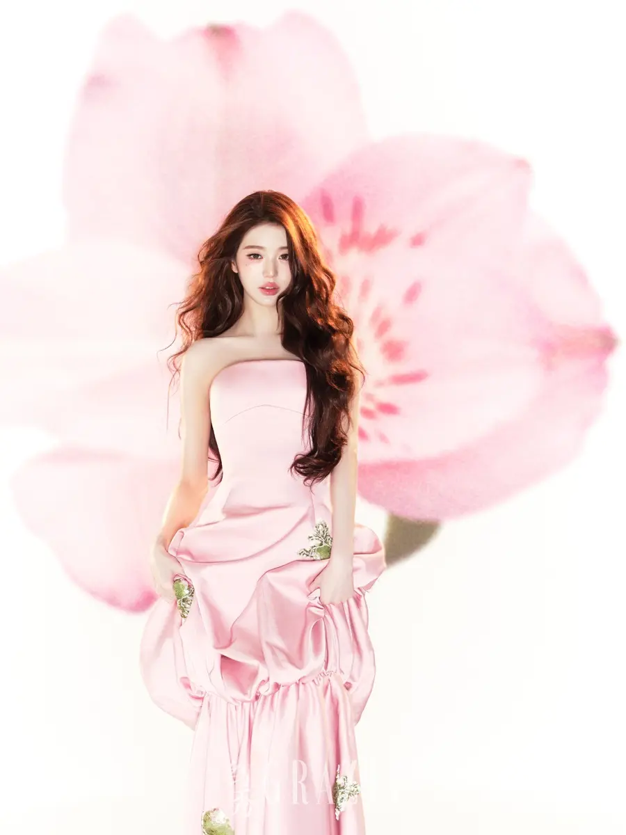 (IVE) Jang Won Young @ GRAZIA China May 2026