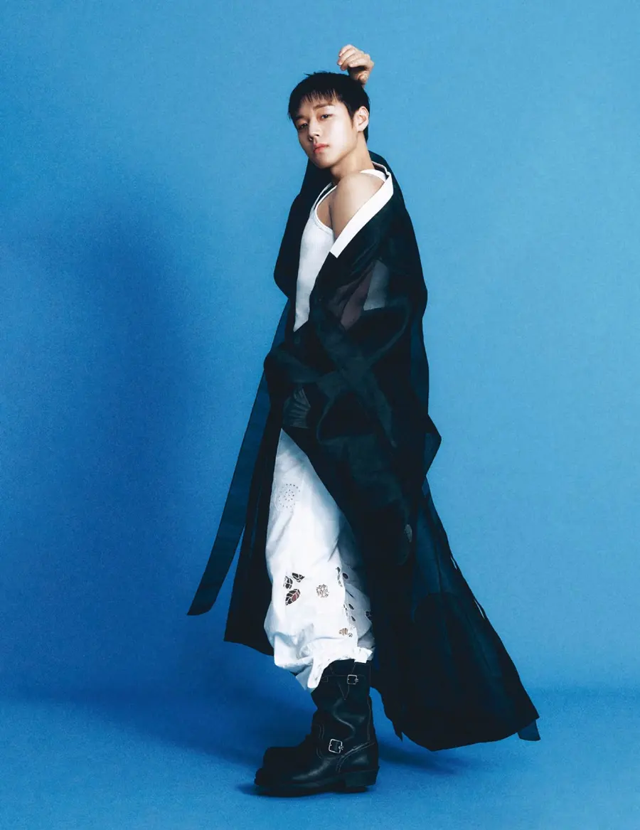 Park Jihoon @ SINGLES Korea May 2026