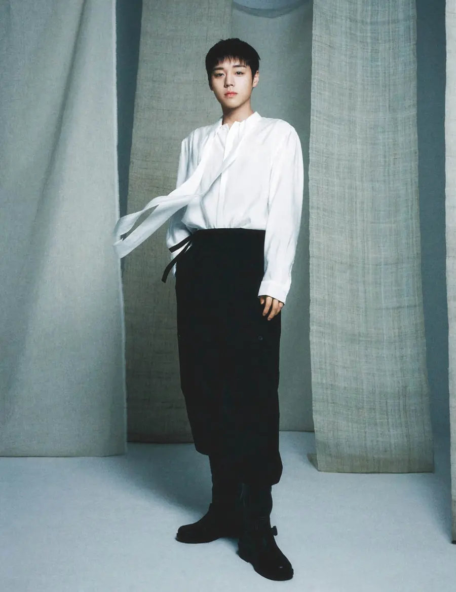 Park Jihoon @ SINGLES Korea May 2026