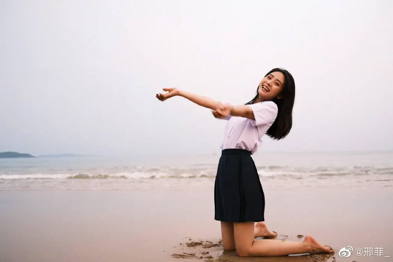 Xing Fei in Thai Student Uniform 🇹🇭