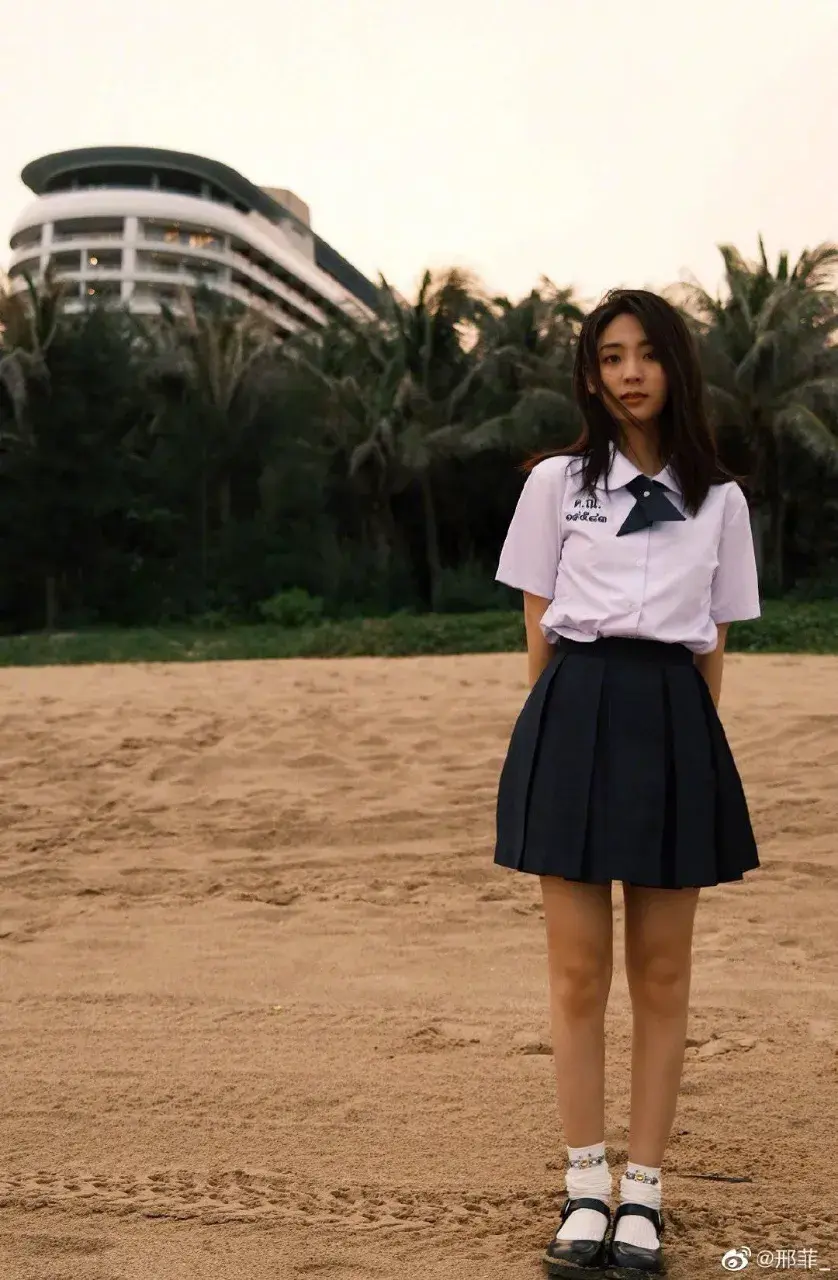 Xing Fei in Thai Student Uniform 🇹🇭