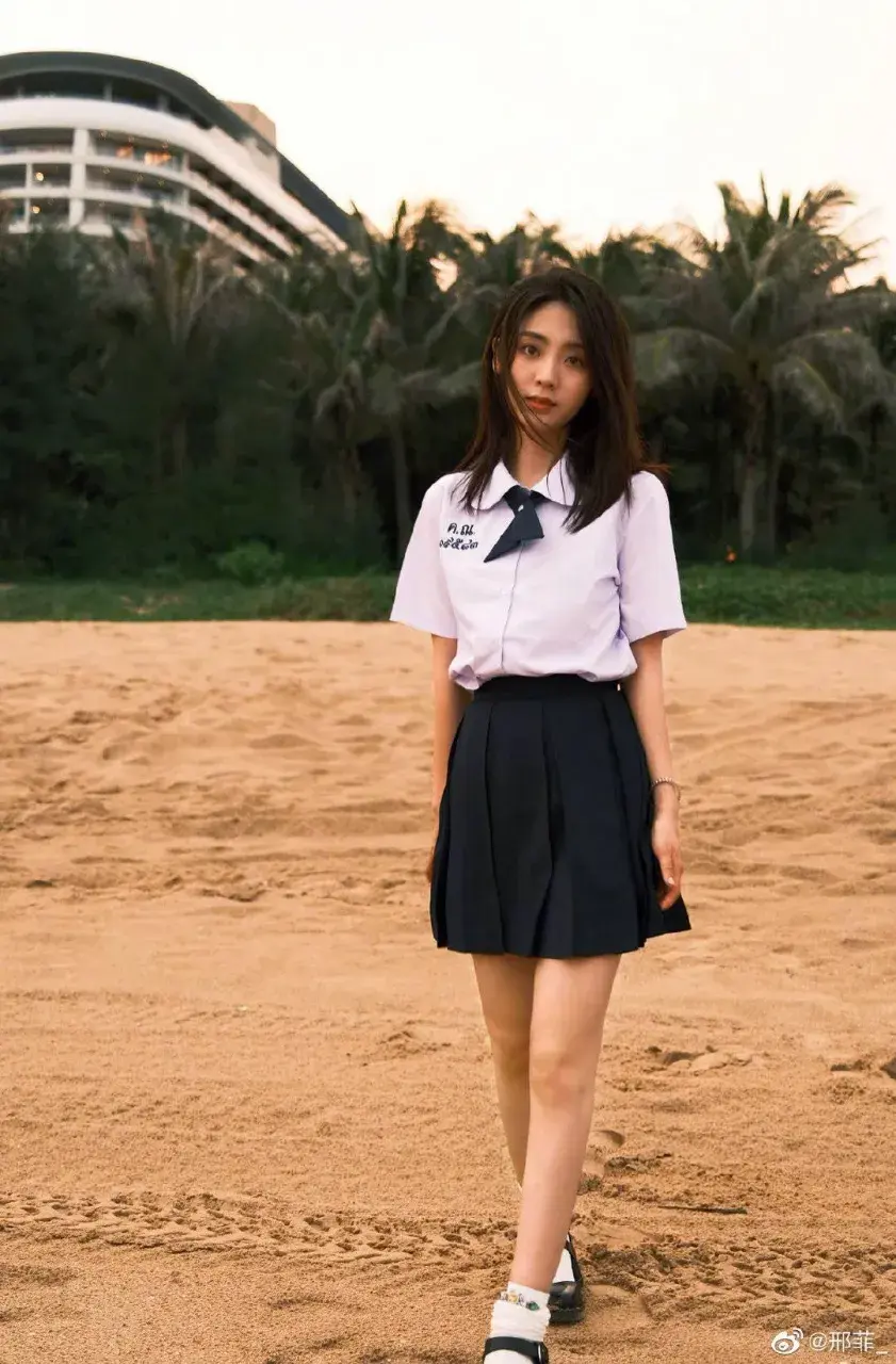 Xing Fei in Thai Student Uniform 🇹🇭