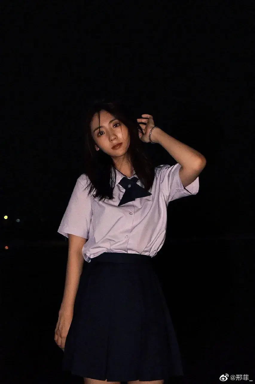 Xing Fei in Thai Student Uniform 🇹🇭